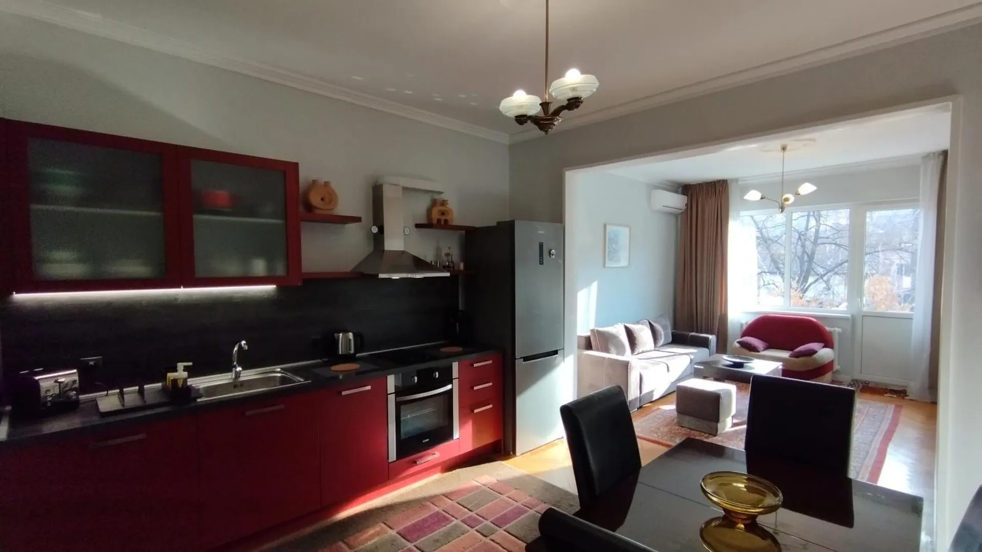 Top Center Apartment 7 location